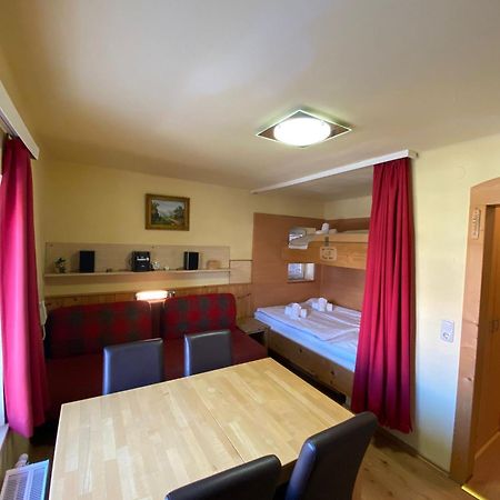 Apartment Thompson By Four Seasons Apartments Kaprun Exteriör bild