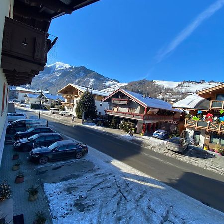 Apartment Thompson By Four Seasons Apartments Kaprun Exteriör bild