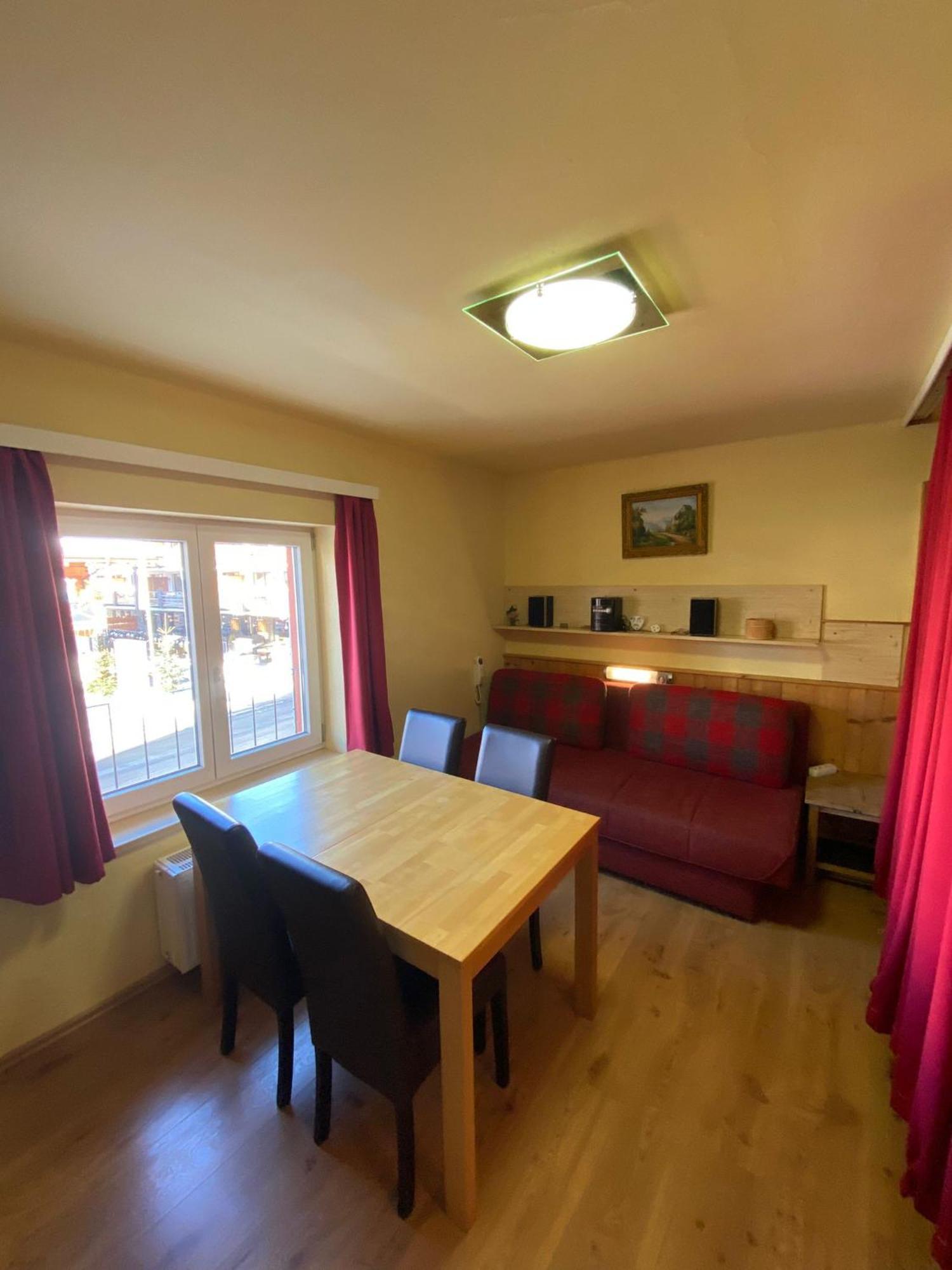 Apartment Thompson By Four Seasons Apartments Kaprun Exteriör bild